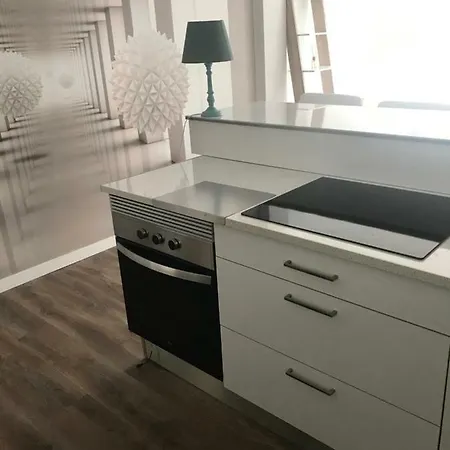 Centrico ,moderno Y Confortable Almeria